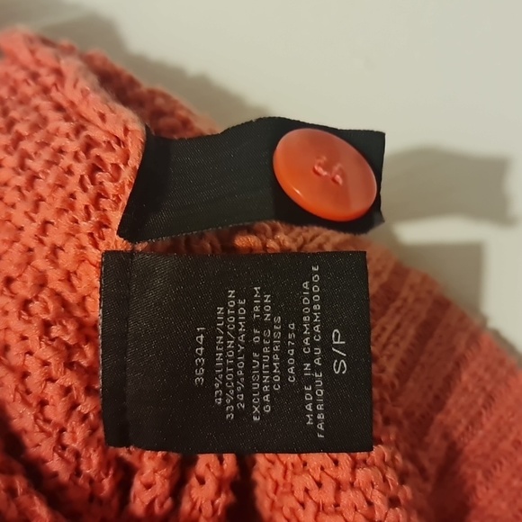 Kenneth Cole woman small cardigan  in coral color. 3/4 sleeves - Picture 4 of 5